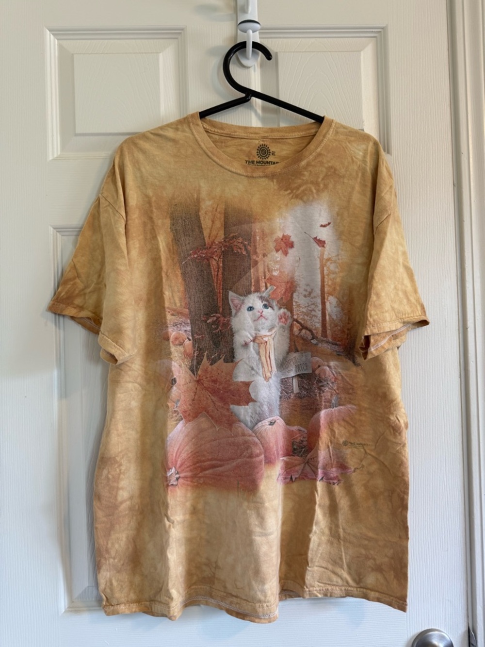The Mountain Cat & Pumpkins Tie-Dye T-Shirt - Yellow/Tan